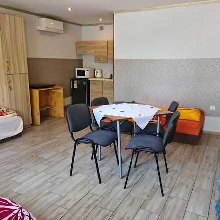 Alfa Noclegi Jędrzejów Exterior foto