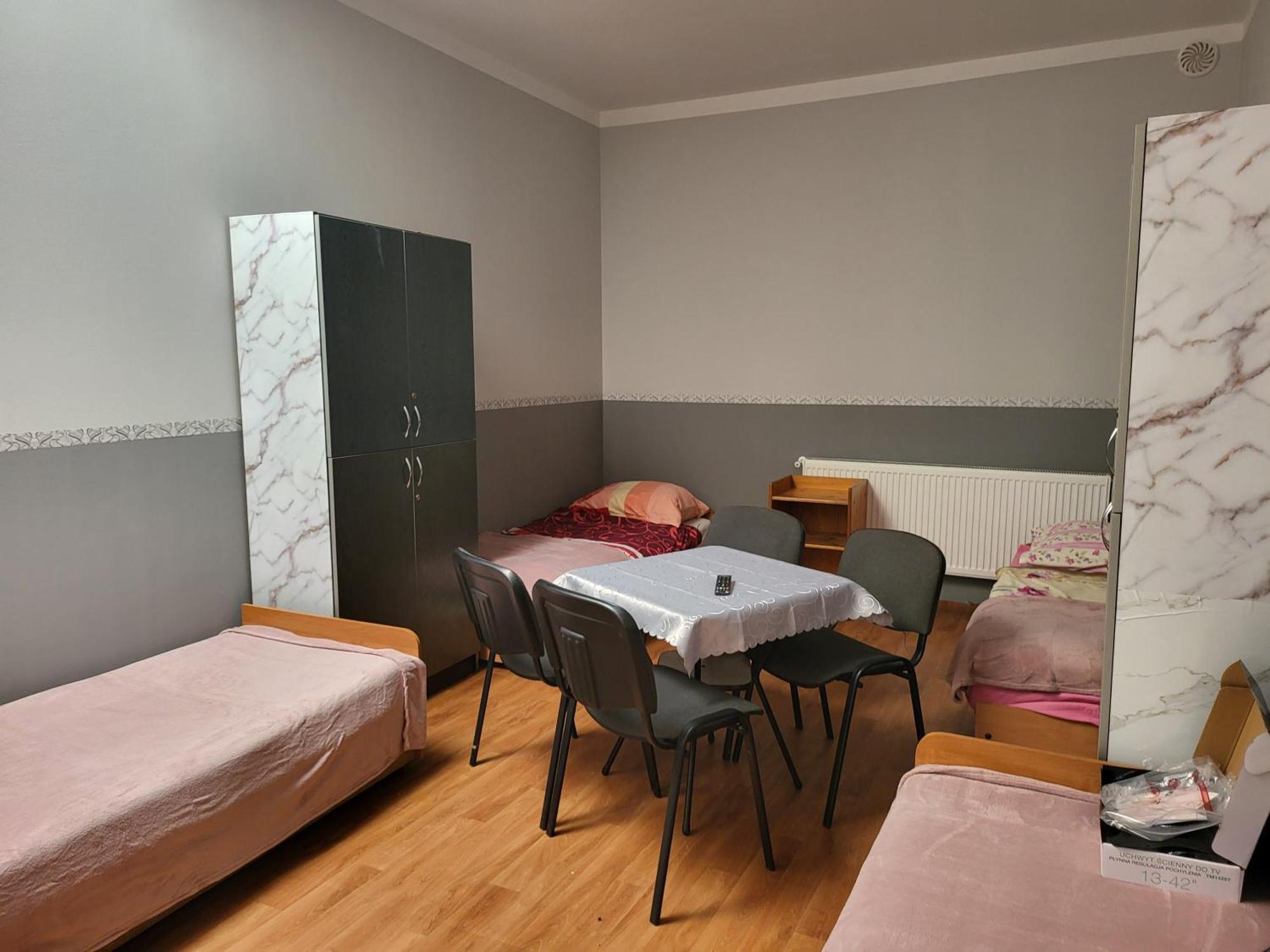Alfa Noclegi Jędrzejów Exterior foto